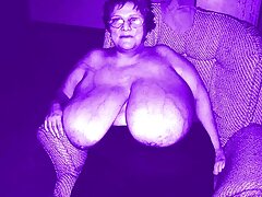 चेरी पिम्प्स से सुंदर बनी कोल्बी और हिंदी मूवी सेक्सी वीडियो जियाना डायर के साथ मध्यम आकार के स्तन स्मट